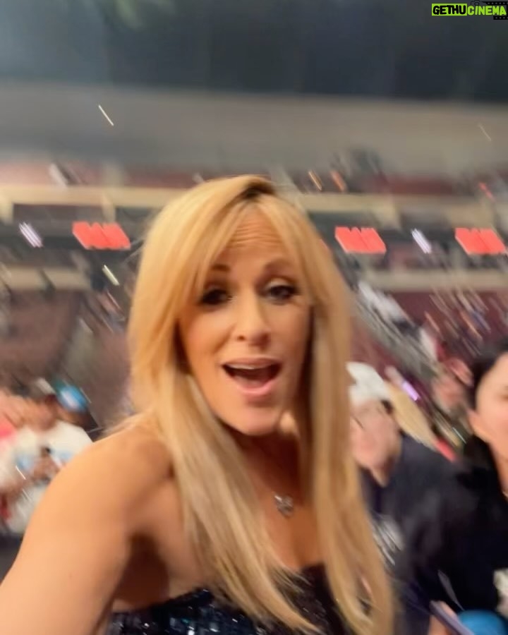 Lilián García - 30.3K Likes - Wednesday hump day dump. 😁❤️🐫
.
.
#wweraw #wwe #ringannouncer #announcer #humpday #wednesdayhumpday #grateful