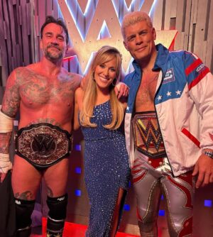Lilián García Instagram - Saying it was an epic night doesn’t even cut it. Amazing introducing all the @wwe Superstars last night on Saturday Night’s Main Event but these two…STILL Undisputed WWE Champion @americannightmarecody and NEW World Heavyweight Champion @cmpunk …WOW!!! 🤩
#suchanhonor #lovemyjob