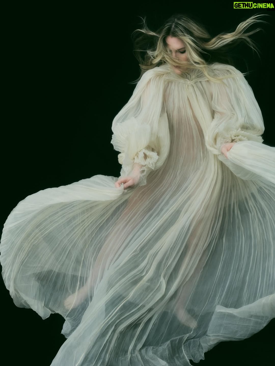 Lily Rabe - 19.8K Likes - @lilyrabe x @behindtheblinds FW25 Issue 19 Styled by me in the incredible @corbanharper @boucheron & Photographed by the best @carlosalyse 

This shoot was so special to me in words that I cannot describe. Purely alchemical ✨ Thank you @lilyrabe 

EIC @badmickey 
Casting @imagemachine_cs 
Co Producer @dspadolaa 
Hair @peterbutlerhair @traceymattinglyagency 
Makeup @marywilesmakeup @walterschupfermanagement 
Makeup Assistant @frankjmakeup 
Stylist Assistants @clovecuts @louloushafran