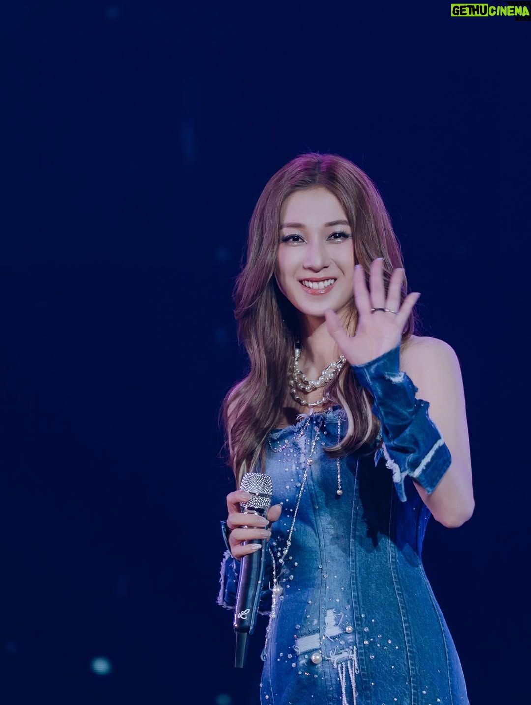 Linda Chung Ka-Yan - 28.8K Likes - Love 我的家鄉新會🩵

It was a night to remember ✨
You guys were amazing 🎶🫧🌻

lovelovelove
 -L- 

#Rememberconcert
#💋
