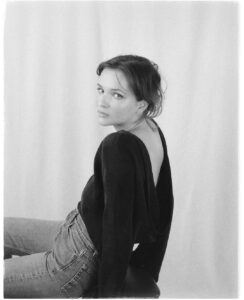 Actress Lisa Vicari HD Photos and Wallpapers December 2025