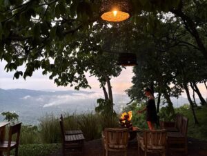 Lola Flanery Instagram - Costa Rica !