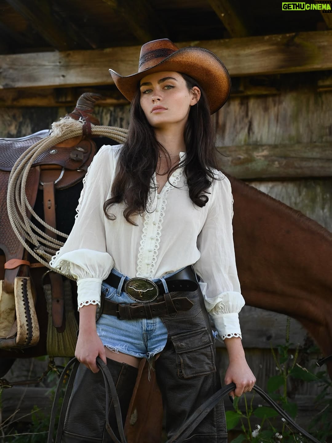Lola Flanery - 21.4K Likes - Hey there cowboy 🐎