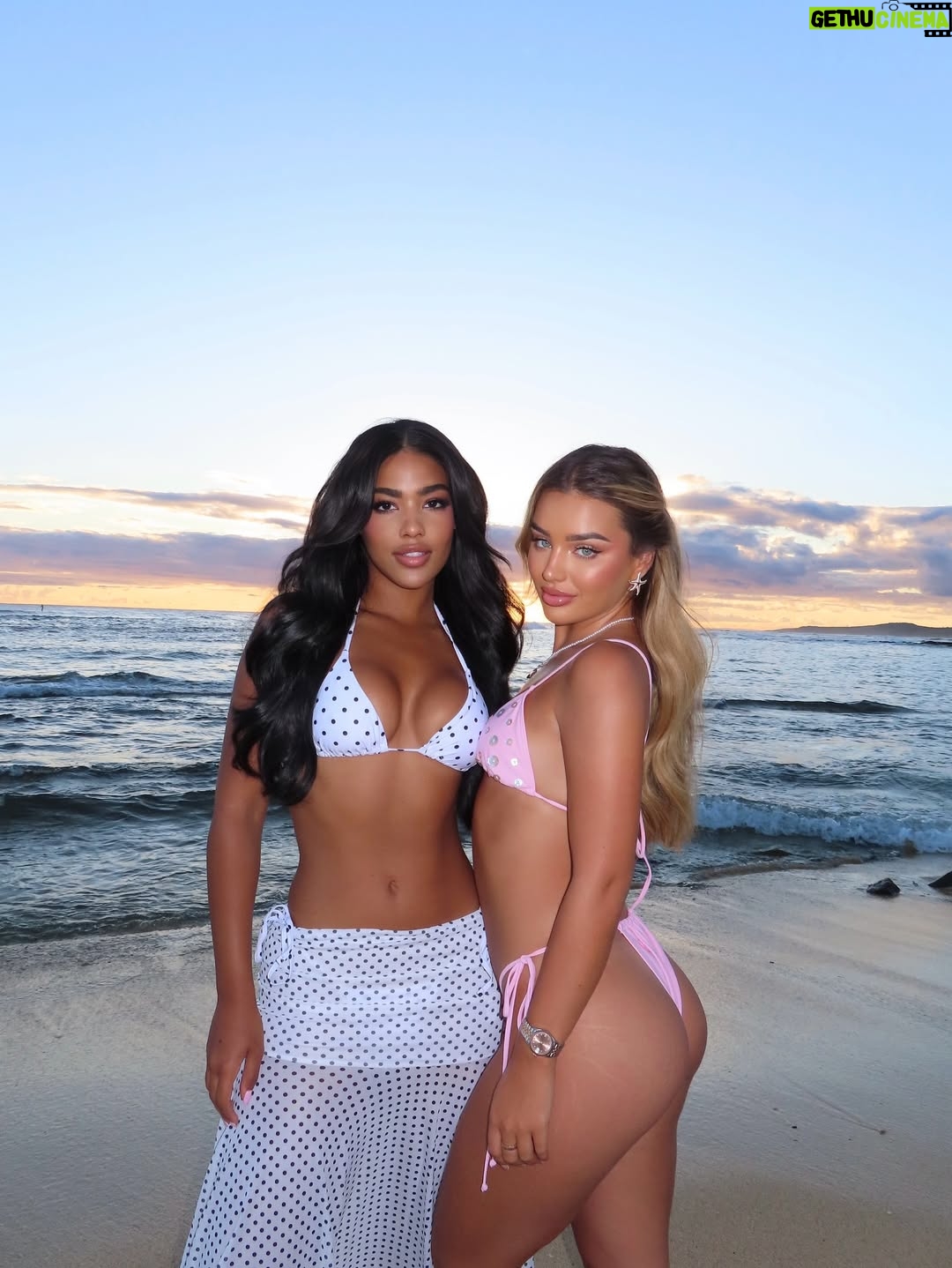 Lucinda Strafford - 111.2K Likes - the bratz to my barbie .. 🌺🐠🌴🌊