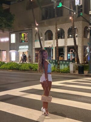 Lucinda Strafford Instagram - first week back to reality.. ♡ proud of overcoming my self doubt, and forever grateful for the wild journey in @loveislandusa games 🤍 here’s to everything else to come.. 🥹✨