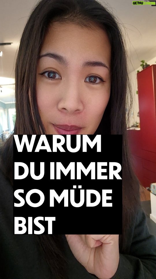 Mai Thi Nguyen-Kim - 33.9K Likes - Werbung in eigener Sache: Hört auf eure Innere Uhr und seid lieb zu den Müden & euch selbst. 🦫 

@mariemeimberg & ich wünschen euch viel Schlaf 🐑 

Danke an den besten Verlag @verlagsgruppe_oetinger & die BiBiBiber-Band für die neuen Banger ❤️

Und: Where my owls at? (Umfrage ⬇️)

#BiBiBiber #Schlummerrevolution #WiderstandImSchlummerland