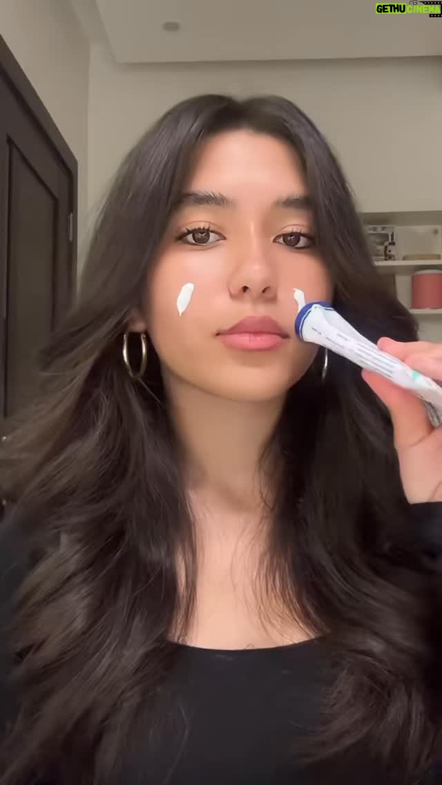 Malak Abu Zaid - 706 Likes - المنتجات الي استعملتها تحصلونها عندي بالبوتيك🤍🤍