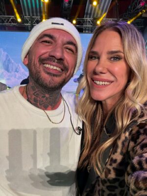 Marcela Baños Instagram - Mezcladito y gente linda que quiero 🫶🏻

1 @mefertimoda 
2 @azulkiang 
3 heladito una noche de invierno 
4 pink 
5 @ezequiel_y_laclave te mereces todo lo lindo que estás viviendo ?! 
6 bailando al ritmo de Nolberto 
7 Fiesta @latoxica.oficial 
8 con la emperatriz @grupo_anaconda_oficial 🌹
9 con @nolbertoalkla 
10 @mumbai555 
11 @mefertimoda 
12 mi Orejas del amor ❤️

@rickiprensa 
@chocha_pulseras