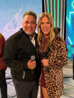 Marcela Baños Instagram - Mezcladito y gente linda que quiero 🫶🏻

1 @mefertimoda 
2 @azulkiang 
3 heladito una noche de invierno 
4 pink 
5 @ezequiel_y_laclave te mereces todo lo lindo que estás viviendo ?! 
6 bailando al ritmo de Nolberto 
7 Fiesta @latoxica.oficial 
8 con la emperatriz @grupo_anaconda_oficial 🌹
9 con @nolbertoalkla 
10 @mumbai555 
11 @mefertimoda 
12 mi Orejas del amor ❤️

@rickiprensa 
@chocha_pulseras