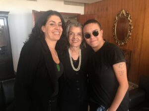 Maria Gadú Instagram - Vai Brasillllll!!! Viva a soberania brasileira, a justiça e a democracia! Càrmen Lúcia e seu voto justiceiro fazendo a gente finalmente chorar de alegria!! Obrigada @paulalavigne pela foto ❤️❤️❤️❤️ BOLSONARO CONDENADO!!!!!!