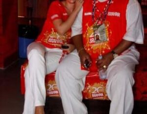 Maria Rita Instagram - não sei nem o que escrever… 

que meu amigo, meu compositor, meu “padrinho”, meu mestre descanse em luz. 

que seja recebido em festa e pagode e samba e desfiles verde-e-branco. 

que esteja em paz, mesmo com tanta lágrima que estamos derramando — são lágrimas de amor, de saudade, de alívio. 

meu amor, e minha gratidão, pra sempre…
marota

ps.:
peço desculpas aos parceiros e parceiras fotógrafos/as… eu estou sem os créditos das fotos… fiquem à vontade para se marcarem nos comentários. com calma, depois, marco cada foto com o crédito correto…