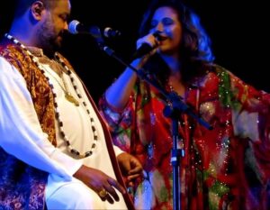 Maria Rita Instagram - não sei nem o que escrever… 

que meu amigo, meu compositor, meu “padrinho”, meu mestre descanse em luz. 

que seja recebido em festa e pagode e samba e desfiles verde-e-branco. 

que esteja em paz, mesmo com tanta lágrima que estamos derramando — são lágrimas de amor, de saudade, de alívio. 

meu amor, e minha gratidão, pra sempre…
marota

ps.:
peço desculpas aos parceiros e parceiras fotógrafos/as… eu estou sem os créditos das fotos… fiquem à vontade para se marcarem nos comentários. com calma, depois, marco cada foto com o crédito correto…