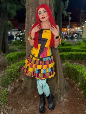 Mariana Botas Instagram - 🎃 “Cósete siempre y levántate de nuevo” - Sally 🥀❤️‍🩹🧵🪡
.
.
. 🦮🐕‍🦺 @royalcaninmexico #increibleencadadetalle