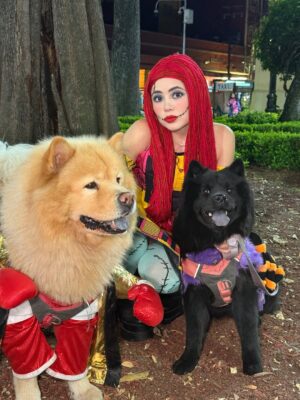 Mariana Botas Instagram - 🎃 “Cósete siempre y levántate de nuevo” - Sally 🥀❤️‍🩹🧵🪡
.
.
. 🦮🐕‍🦺 @royalcaninmexico #increibleencadadetalle