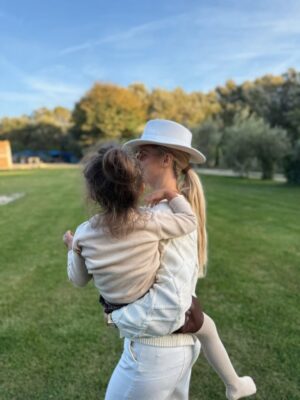 Marina Vjollca Instagram - E diela mes natyres dhe femrave te shpirtit tim