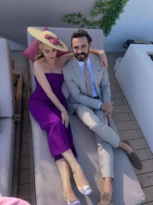 Marta Hazas Instagram - Un poquito más de lo que no se ve… 🎥
#Culpanuestra
#Culpables
#behindthescenes
.
@pokeepsie_films @primevideoes
( El suspiro del último vídeo es un buen resumen 🤗)