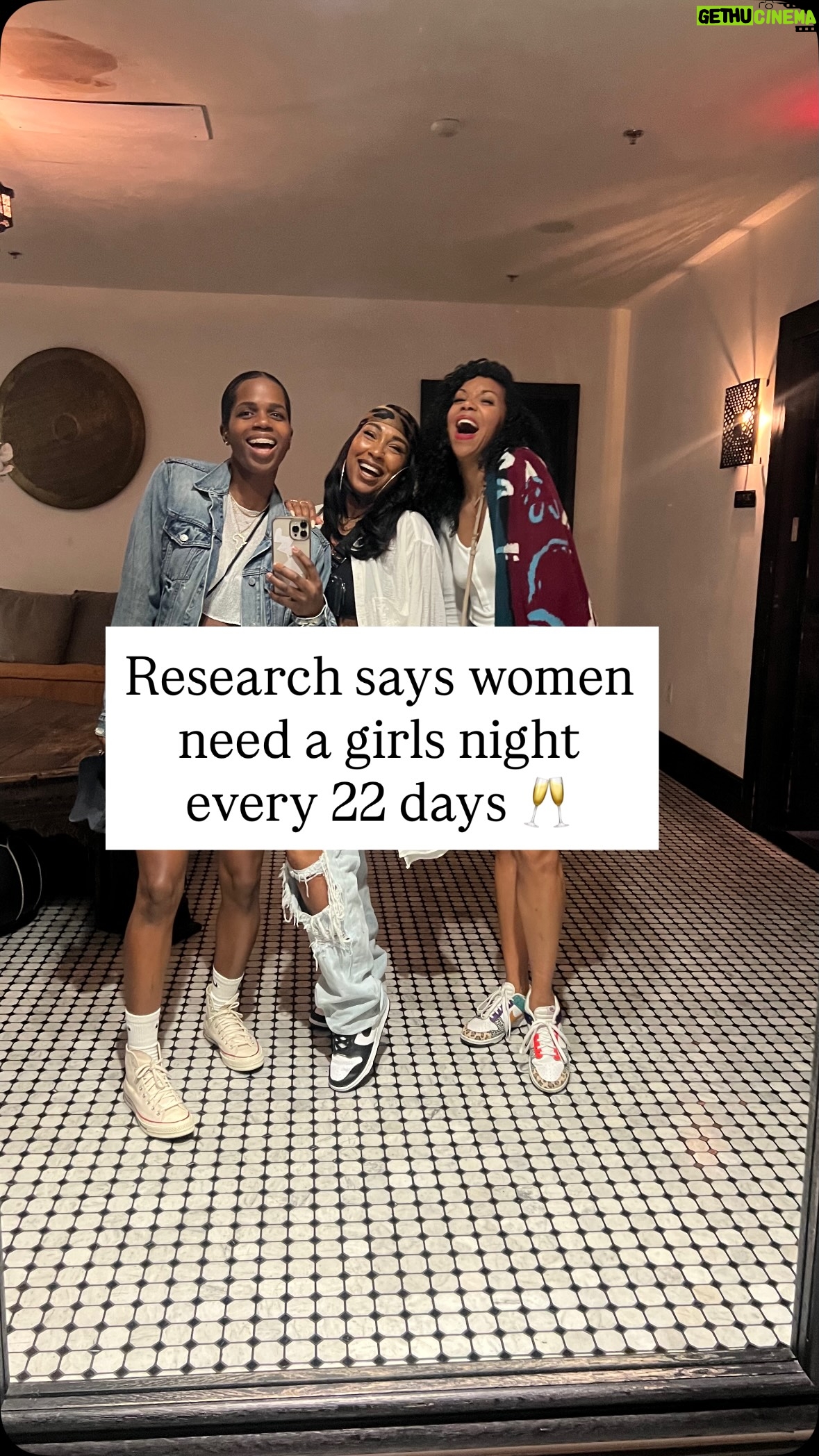 Melanie Fiona - 21.5K Likes - This is your 22 day countdown 🗓️

Bring the girls to Mama’s Den Live at @citywineryatl. Or come solo and let US be your girls. We got you. This night will be part talk show, part dinner party, all sisterhood 💃🏾

Tag the person you want to go with - even if it’s us!