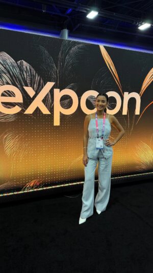 Michelle Madrigal Instagram - Networking, learning, and serving looks at the largest @exprealty conference 💁🏽‍♀️📈

#expcon2025 #miami #realtorlife #austinrealtor #texasrealtor