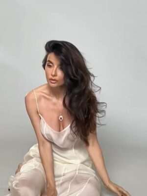Mikaela Hoover Instagram - My soulmate made a cameo
📷 @selashiloni
Makeup @jey_ventura
Hair @hairbyruslan
Styling @jordanshilee
Body @paolomascitti