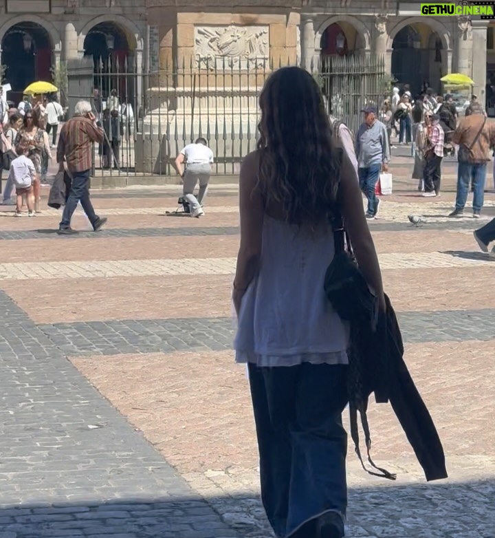 Millaray Viera - 34.6K Likes - Felices 17 al amor de esta y todas mis vidas!🤍
A mis 20, cuando te tuve y no sabía de qué iba la maternidad, no habría imaginado que ibas a ser mucho más de lo que pude haber soñado. 
Una niña, casi mujer, tan bondadosa, integra, empatica, sensible, inteligente, buena hermana y talentosa. Eres tan amada y lo sabes🤍
Te admiro, te amo con el alma y te agradezco por hacer de mi experiencia terrenal algo tan bello.
Eres mi compañerita soñada desde siempre y para siempre y “ un nido en mi universo”, mi niñita🤍