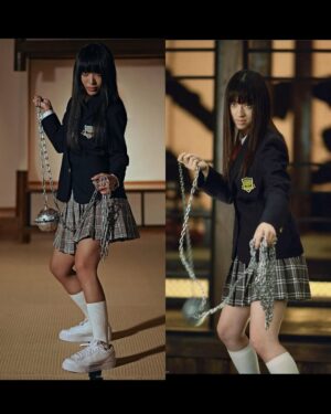 Molly Chiang Instagram - Molly Halloween 2025 Kill Bill❤️‍🔥🖤🎃

For the photos, I actually handpicked all the original movie stills first, then we recreated every single one from scratch.🙂‍↕️😆😂

Which shot is your favorite? 🎬💛
-
莫莉萬聖節2025 《追殺比爾》平面照來了！！！🙌🏾🎃

今年最愛的一張
就是第三張🤣🤣🤣
烏瑪舒曼跟劉玉玲在片場的這張腦袋開花擁抱花絮照😂
必須跟阿翰拍一張吧！！！

平面照片也是我先找好所有原版電影的劇照
然後我們全部照著劇照翻拍

你們最愛哪一張？