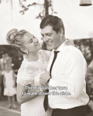 Molly Sims Instagram - Some stories take a little longer to unfold. Tune in for one of our most requested podcast topics tomorrow. Finding love later in life❤️