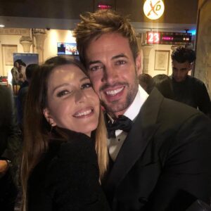 Mónica Ayos Instagram - fotos y trailer🎬que les va a gustar, del 2019 con Will en EEUU, en el estreno de la peli #williamlevy #monicaayos #enbrazosdeunasesino #killingsarai #willlevy