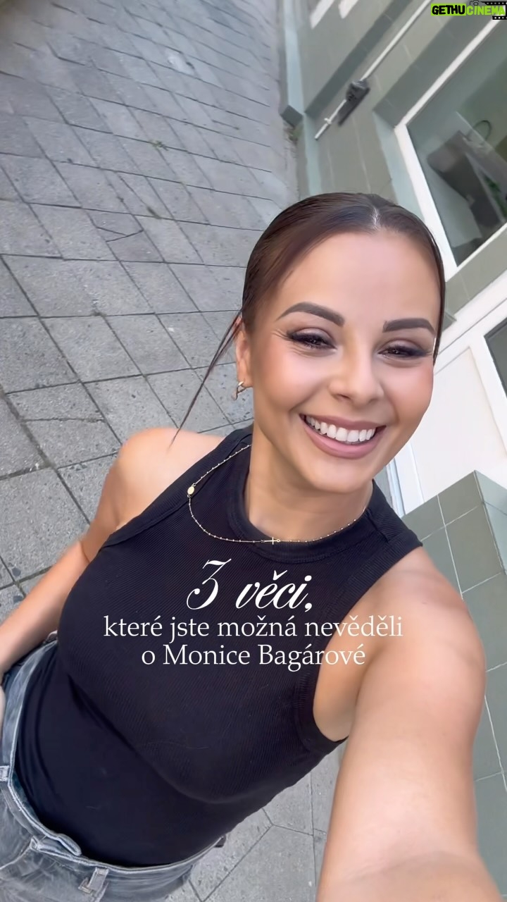 Monika Bagárová - 18.8K Likes - 🎉Všechno nejlepší!🥳
Tahle sestřihová jízda mluví za vše:
🥢 Hlad má vždycky.
💃🏻 Tancuje i bez hudby.
🤪 Její obličejová mimika je nepřekonatelná.
A přesně proto ji milujeme.

Díky, že nás umíš rozesmát a připomenout, že být sám sebou je ta největší síla.
Zůstaň pořád taková – svá. Originální. Nepřehlédnutelná. Naše.🤍