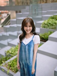 Actress Moon Lau HD Photos and Wallpapers September 2025