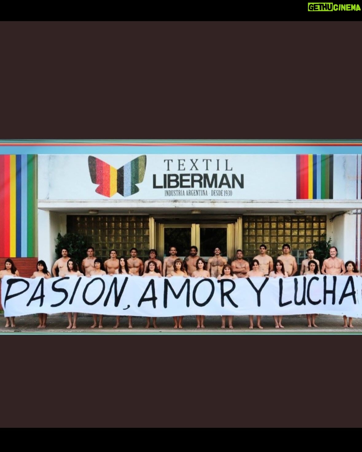 Nancy Dupláa - 19.3K Likes - Te fuiste Gus @marragus y con vos los colores…los boleros ..cada instante  jugado y transgresor q imprimías en cada uno de nuestros proyectos….

Te conocí en Verano del 98 y siempre supe q eras un “distinto” un loco creativo ..audaz y oscuro q mezclaba las profundidades de los barrios más bajos y les daba el toque de romanticismo extremo q tanto nos apasionaba…

Tu amor profundo por las mujeres se notan en cada una de tus ficciones..

Cada color..cada canción …cada situación tiene tu sello

Serás inolvidable 💔

Gracias x confiar en mi SIEMPRE