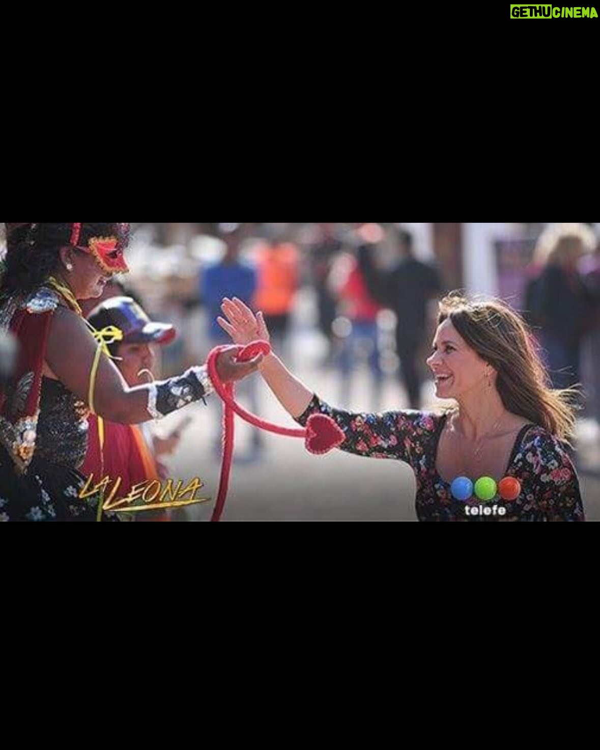 Nancy Dupláa - 19.3K Likes - Te fuiste Gus @marragus y con vos los colores…los boleros ..cada instante  jugado y transgresor q imprimías en cada uno de nuestros proyectos….

Te conocí en Verano del 98 y siempre supe q eras un “distinto” un loco creativo ..audaz y oscuro q mezclaba las profundidades de los barrios más bajos y les daba el toque de romanticismo extremo q tanto nos apasionaba…

Tu amor profundo por las mujeres se notan en cada una de tus ficciones..

Cada color..cada canción …cada situación tiene tu sello

Serás inolvidable 💔

Gracias x confiar en mi SIEMPRE