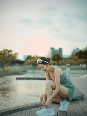 Natalie Tong Instagram - “Pain is temporary, but giving up is forever.” 

太多理由唔去做運動
堅持到所有成果都會屬於你
訓練自己嘅mindset 最重要

#NT