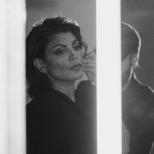 Nawell Madani Instagram - MERCI POUR CE FABULEUX SHOOTING 🙏🏽

@yrismagazine
@franckglenisson 

Merci à mon équipe 
@nabymadani 
@kenzo_hairstylist 
@linda_percheron 
@tupac_madani 

Et mon meilleur @stephanecohenimpresario