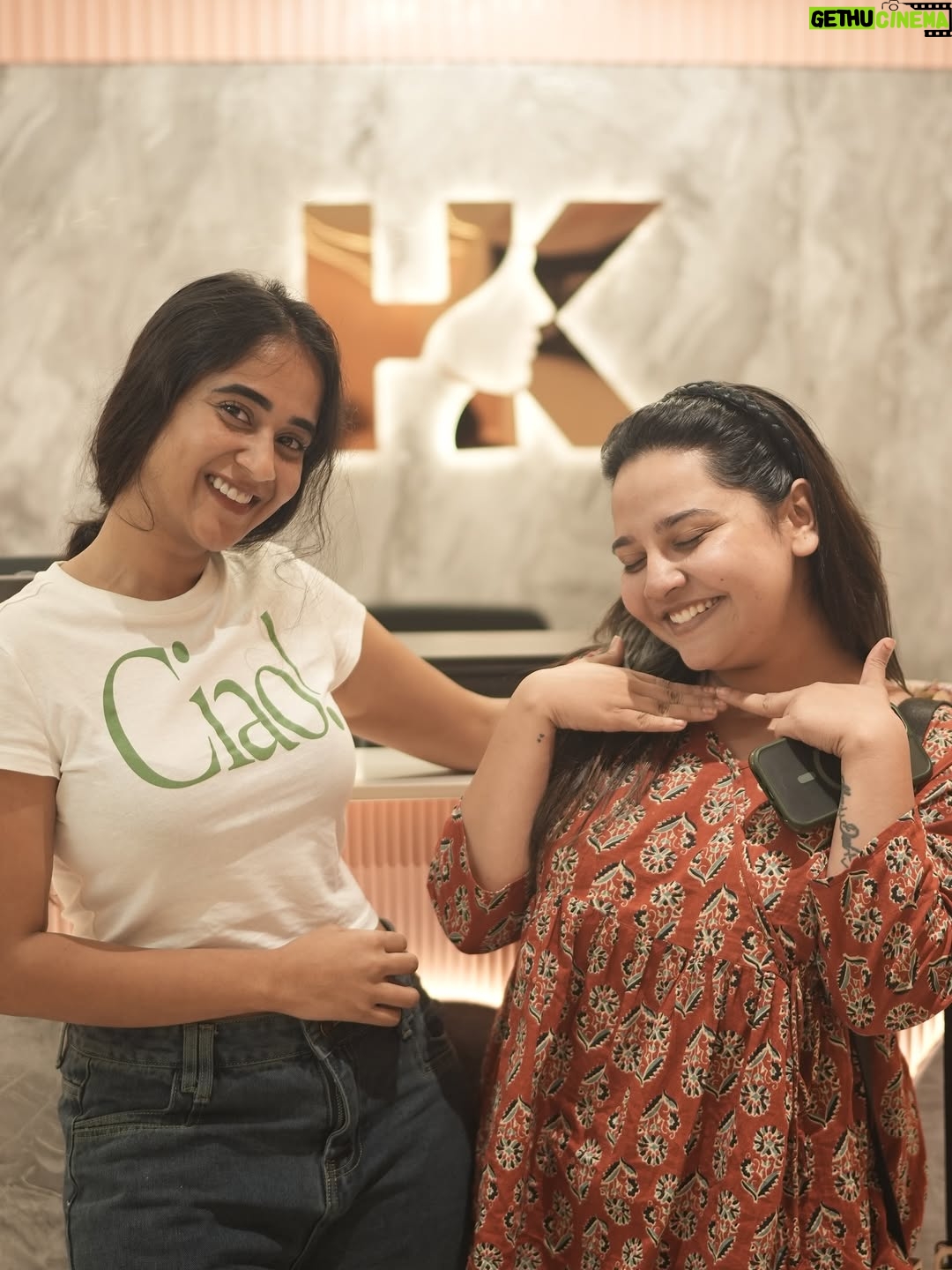 Neha Menon - 19K Likes - Finally @deepthi_sunaina 🤎 
You’re beautiful in and out! I truly admire the kind, loving and insanely talented woman that you are! 
All the very best for @hk.permanentmakeup.chennai 🤎
Wishing you nothing but the best things in life and all the success you deserve!🫂🤎
(I had to post it with my fav song of yours😍)