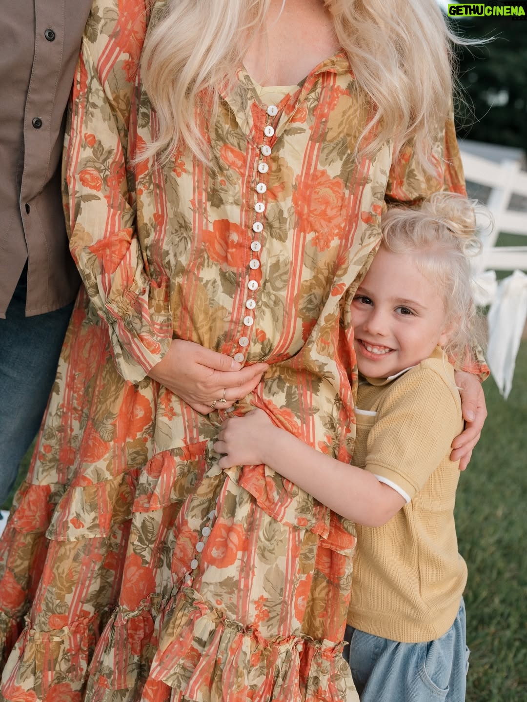 Nicole Franzel - 119.7K Likes - we are PREGNANT 🥹!! Praise Jesus!! A HUGE thank you to those who have been praying along side us for this miracle. 3 years in waiting and God said it’s time 🥰🤍 our little family is growing!!