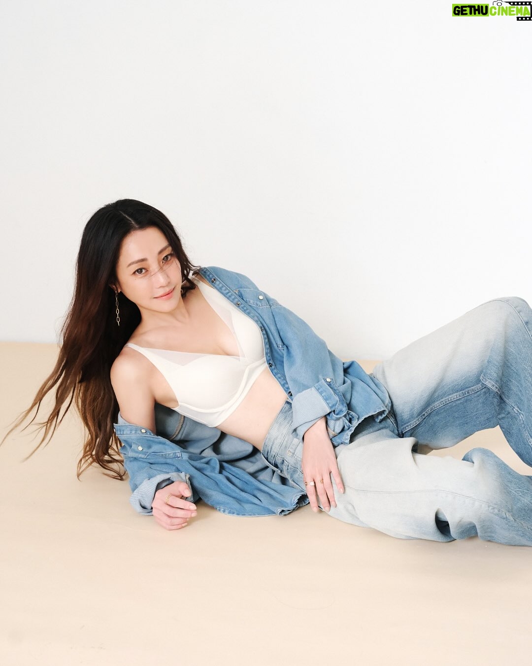 Nikki Hsieh - 21.2K Likes - 每個女人在不同階段，都會有各自的焦慮。
而現在的我，只想回到最真實的模樣，
溫柔地對待自己。

不再迎合誰的期待，
而是專心取悅那個獨一無二的自己。

不需過多修飾，
自在的樣子，就是最動人的樣子。

@Triumph_Taiwan #黛安芬
#SmoothSensation #SculptHeavenly 
#Like自己 #JustLikeYou