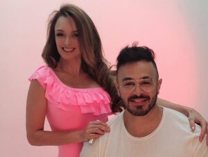 Nohely Arteaga Instagram - Hermoso recuerdo de cuando hicimos la campaña rosa en Octubre del 2019 para la prevención del cancer de mama 🌸
Una estupenda iniciativa de nuestro amigo @radameshc para #ssenosayuda
Definitivamente, cuando estamos juntas, somos un Power 🌸🌷😃
@villamizarsonia @mariantoduque @nohelyarteaga @doramazzone
Por cierto, por ahí está mi bellísima @graconcepcion
#CáncerDeMama #Octubre #Mesrosa #tbt