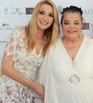 Olha Sumska Instagram - Мамочка…Рідненька…14 жовтня …Сьогодні 92 роки з дня народження…🙏🏻🙏🏻🙏🏻 Твій теплий погляд оченят,добре серце,твоя сила любові завжди в мені…🥺🥺🥺 #мама