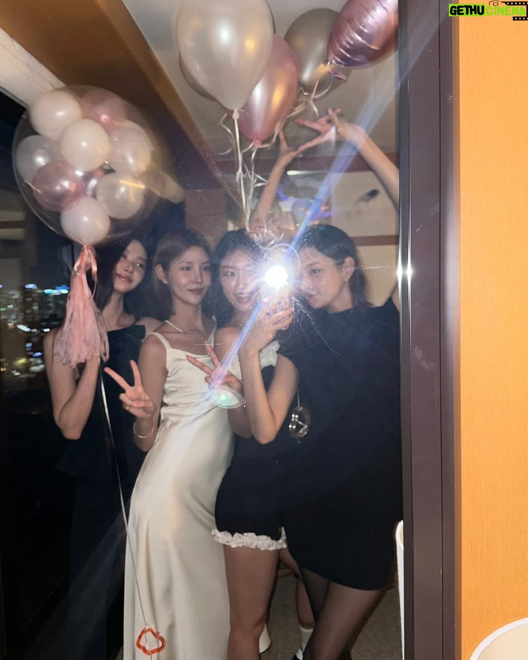 Park Se-jeong - 23.3K Likes - Birthday with my angels.•*🪷🪽🫧