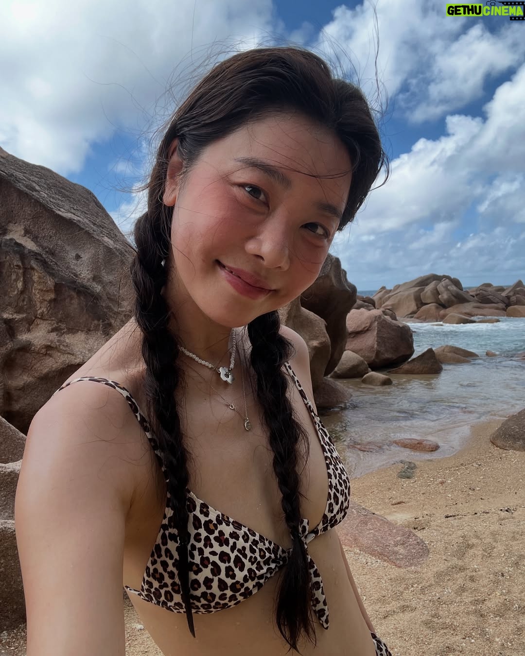 Park So-jin - 34.6K Likes - 사랑스러워 #seyshelles 🇸🇨
