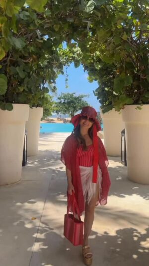 Paula Abdul Instagram - Bali was unforgettable, but @themuliabali made it truly life changing 🤍 I’ve stayed in many beautiful places, but I’ve never experienced hospitality like this before. From the moment I arrived, they went so far above and beyond that it almost didn’t feel real. All of the staff have the biggest hearts and the most incredible work ethic and it made me fall in love with the place even more. It’s rare to feel that level of connection when you travel and I’ll never forget how special they made this trip feel. To the entire team at @themuliabali, thank you for setting the bar so high. You made Bali feel like home, I never wanted to leave ❣️ XoP