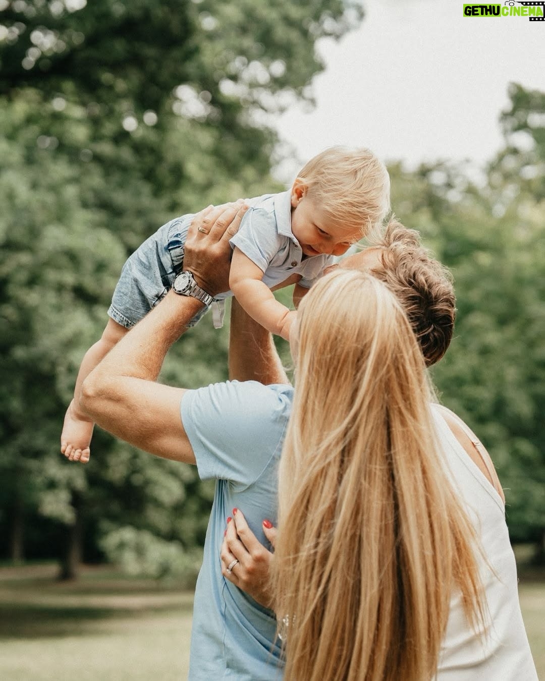 Petra Kvitová - 21.3K Likes - Z našeho malého chlapečka se brzy stane velký bráška. 💕
Our little boy will soon become a big brother. 💕