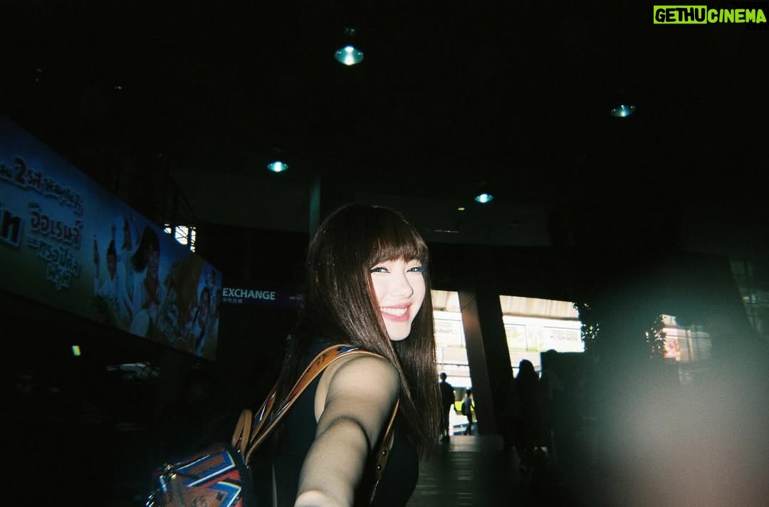 Ploynarin Sornarin - 9.5K Likes - Happy Birthday My BFF🎂💖🫧 
จะอีกกี่ปีก็จะขอพิมพ์คำเดิม ว่าเราโครตภูมิใจในตัวพลอย  ขอบคุณที่เติบโตมาอย่างดีเยี่ยม  ดีใจที่ได้โตไปพร้อมๆแกนะ<3  จะอยู่ข้างๆแบบนี้เสมอตลอดไป ขอบคุณที่เกิดมา เพื่อนรัก~ 

เขินอะ ทำไมมันหวานๆๆทุกปี งง555555 รักนะ จุ้บบ🫂💖