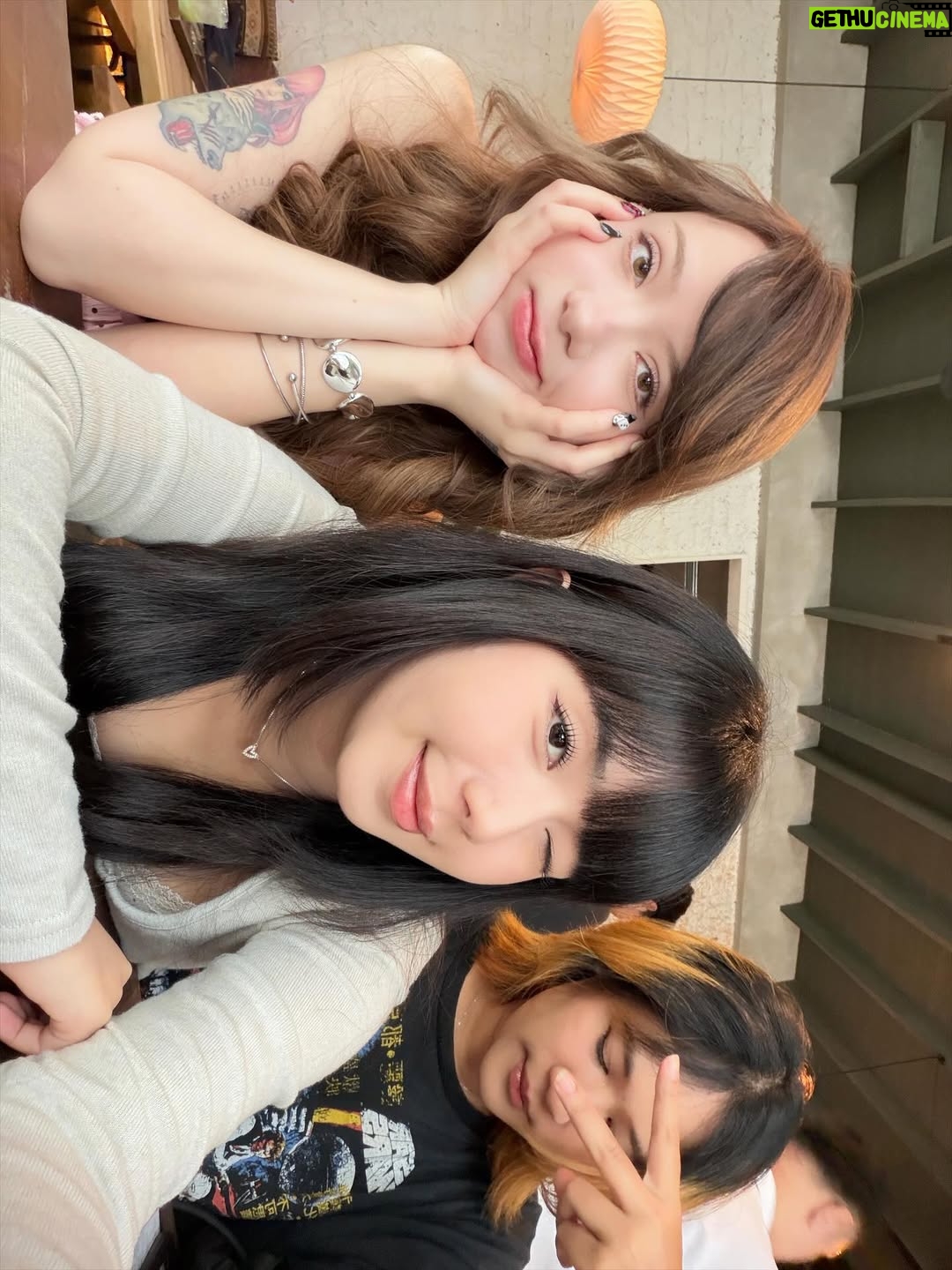 Ploynarin Sornarin - 7.5K Likes - ahhhhhaaahhhh