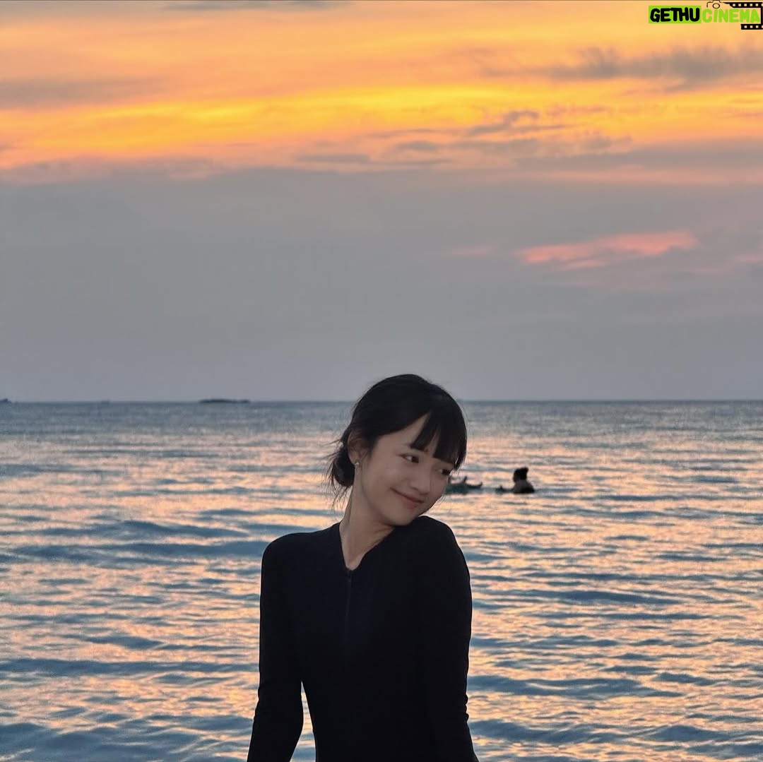 Ploypailin Thangprapaporn - 91.7K Likes - 🌅