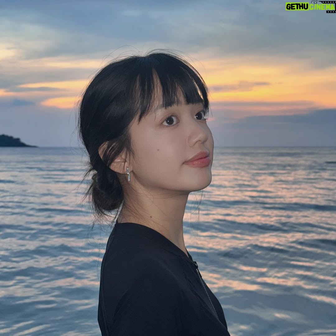 Ploypailin Thangprapaporn - 91.7K Likes - 🌅