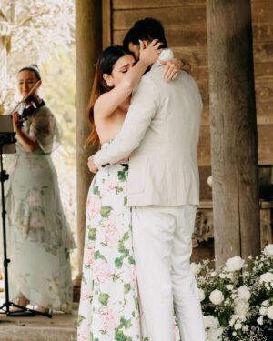 Prakriti Kakar Instagram - All love stories are beautiful but ours is my favorite🥹
hi fiancée @vinayanand26 💍
