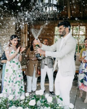 Prakriti Kakar Instagram - All love stories are beautiful but ours is my favorite🥹
hi fiancée @vinayanand26 💍