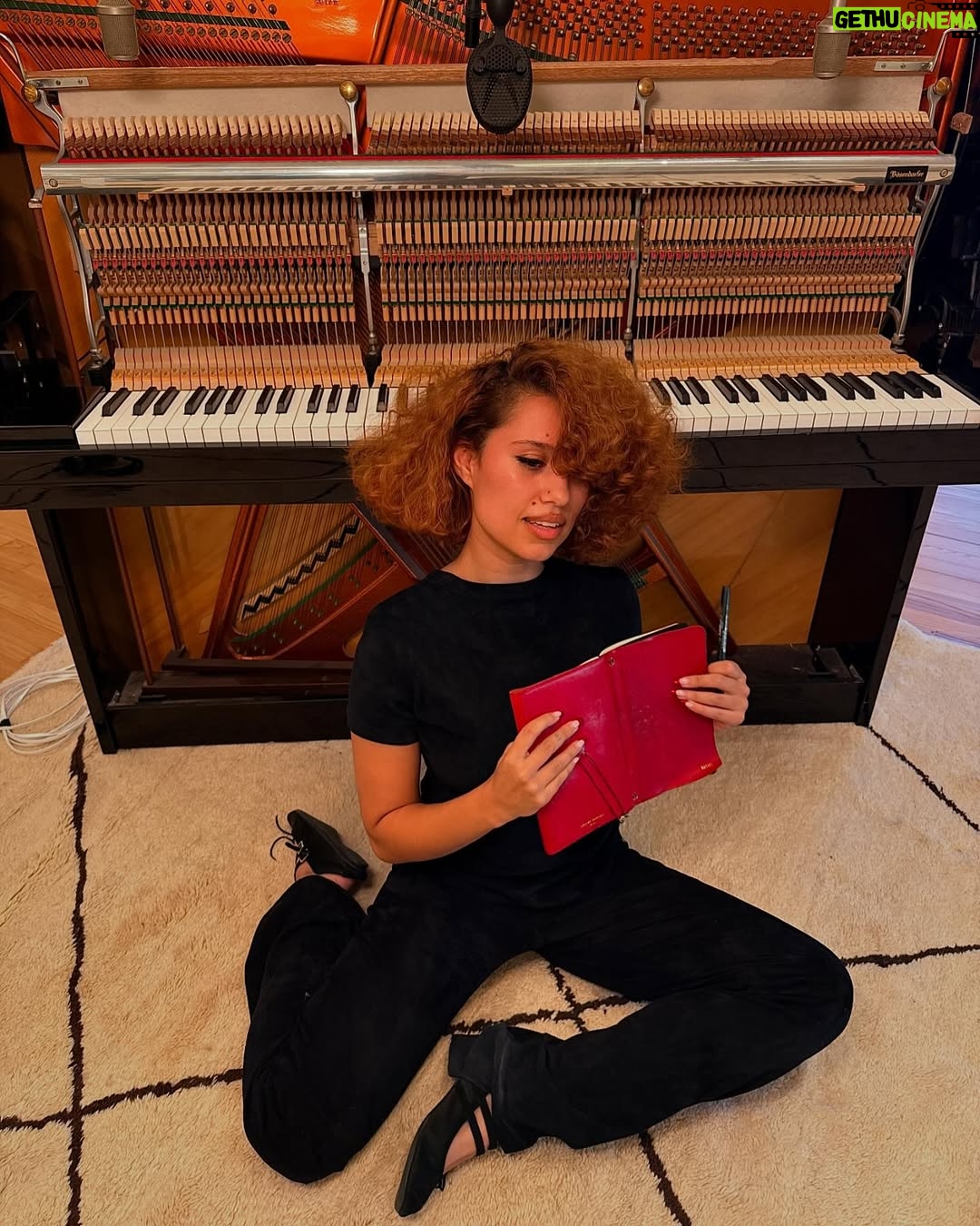 RAYE - 504.1K Likes - tmrw is my 28th Birthday & I’ll be spending it in the studio which is a bit sad isn’t it? or beautiful. a bit of a loner these days but I don’t mind it at all. I’m writing a lot. can’t wait to show you this music, just need to finish it all first 😭 lots to do 🎼🥰 Thanking God for another year of life 🎂❣️
Lots of love, Raye. 

P.s Thank you for all the love on 
WHERE IS MY HUSBAND! 🥰🥹!!!
