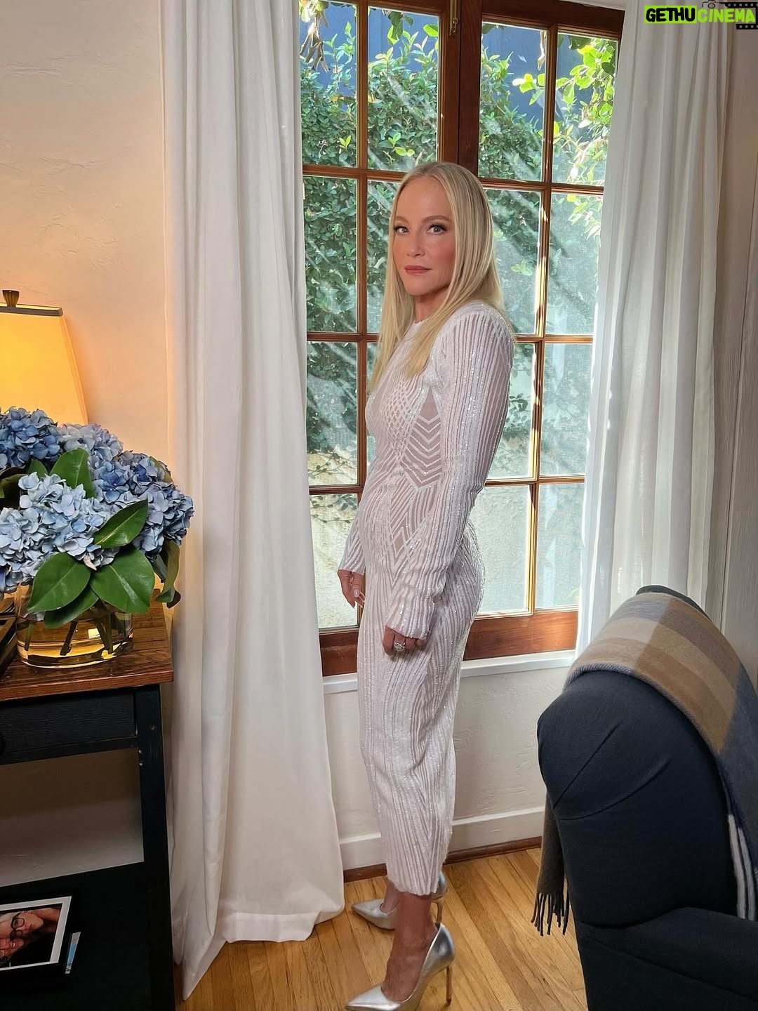 Rachael Harris - 8.2K Likes - ‘A Cause For Entertainment’ Gala 
Benefiting @shaysharpespinkwishes 💗

Dress: @moniquesinghofficial 
Heels: @schutz 
Makeup: @robertti 
Hair: @kaileystylezz 
Glow: @holytans 
Nails: @paintedprettynailbar 
Stylist: @anandarose 
Tailoring: @mrs.jun.tailor 

@tfg.pr